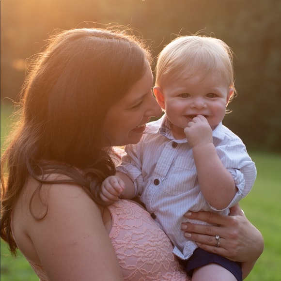 Meet your Posher, Lauren - Picture 1 of 1